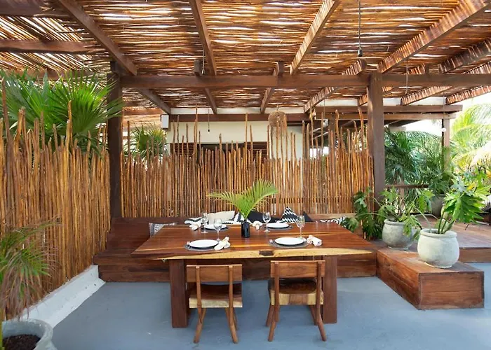 Hotel Mohave Jungle 2*
